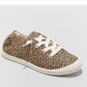Leopard print sneaker